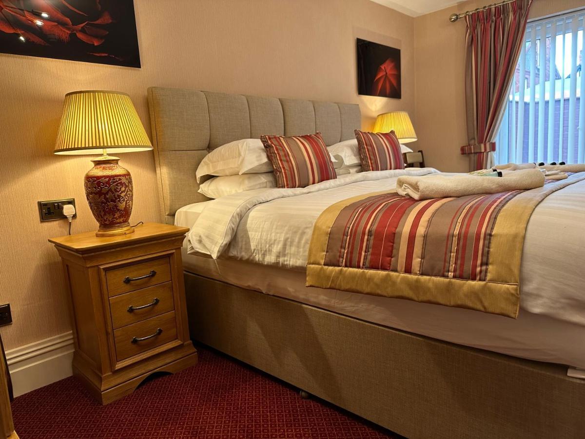 Chester House Guest House Exteriér fotografie A bedroom at the hotel